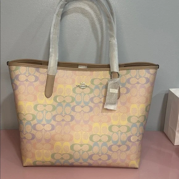 Coach City Tote Bag In Rainbow SignatureCanvas CDA93 Sand Multi
